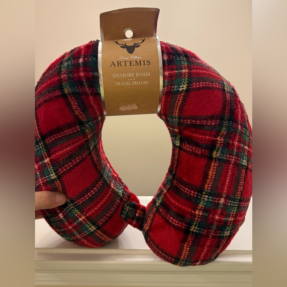 Artemis Luxury Edition Memory Foam Travel Pillow NWT - Never Used - Brand New